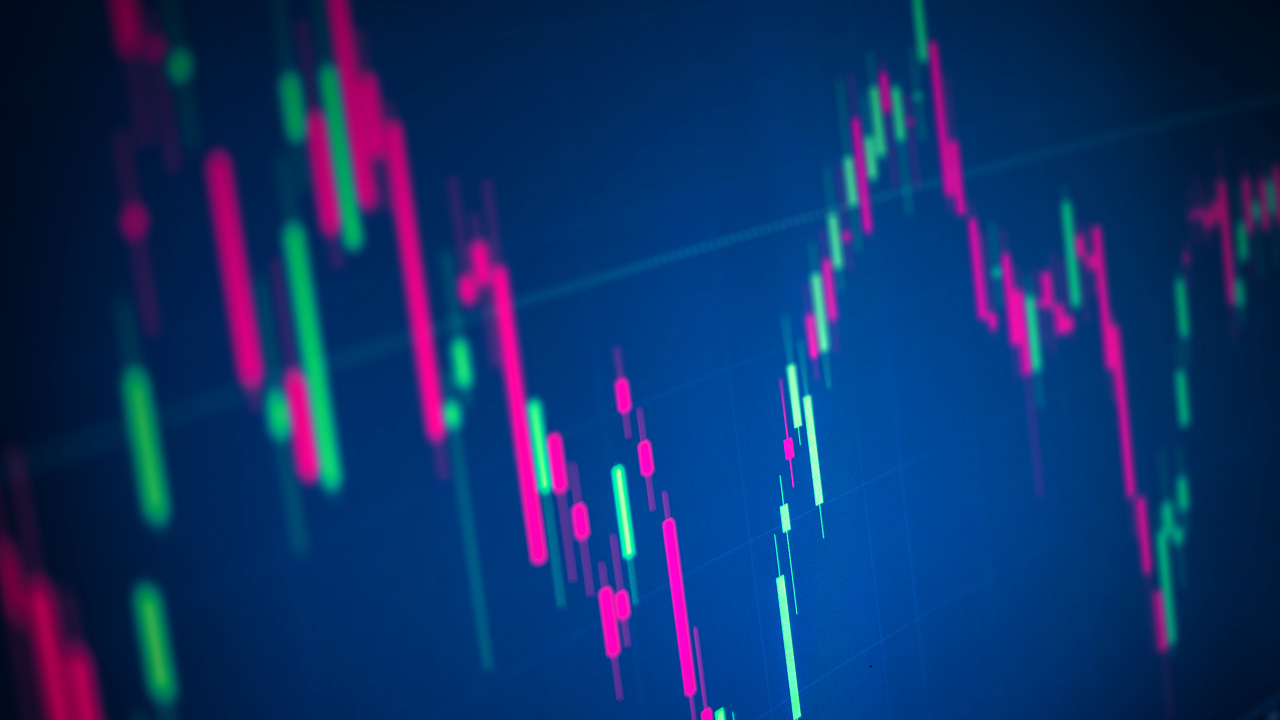 Understanding Common Gap in Trading with a digital candlestick chart showing price movements and market fluctuations.