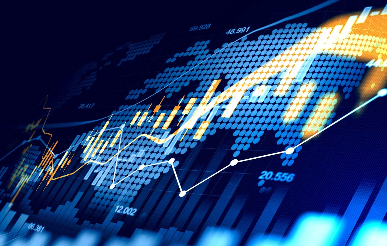 Diamond Trading Pattern: Comprehensive Guide for Traders – A digital financial chart displaying market trends and candlestick patterns, illustrating key formations traders use to identify diamond chart patterns.