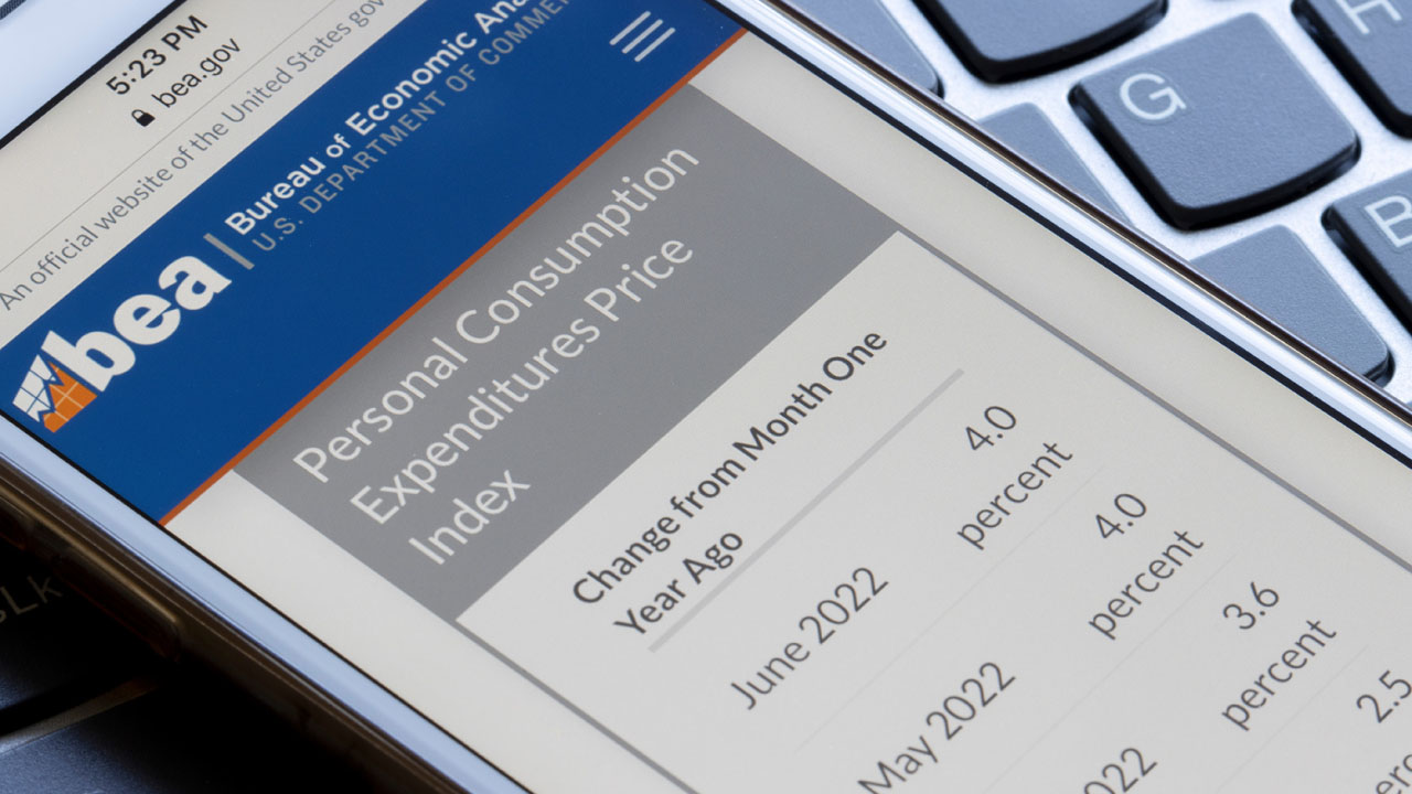 What is Core PCE and How Does it Affect the Forex Market? A smartphone screen displaying the Bureau of Economic Analysis website with the Personal Consumption Expenditures Price Index, a key economic indicator.